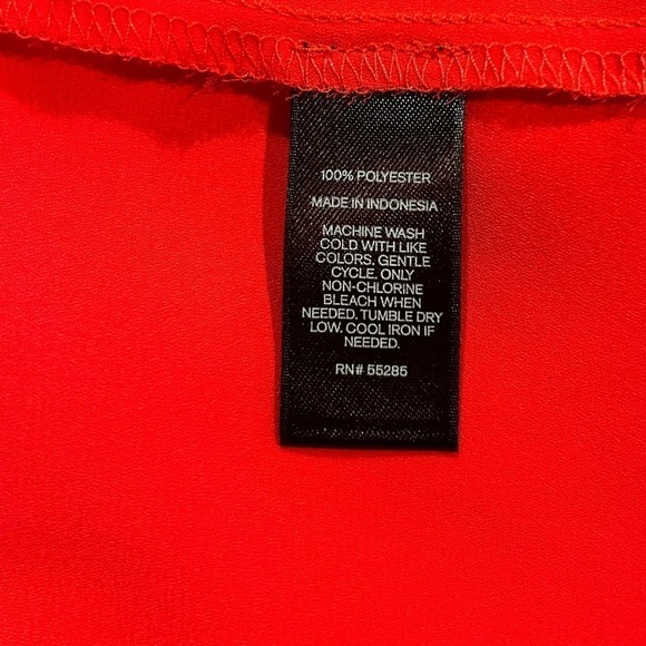 Express Red Cold Shoulder Top Size SP - Picture 6 of 11